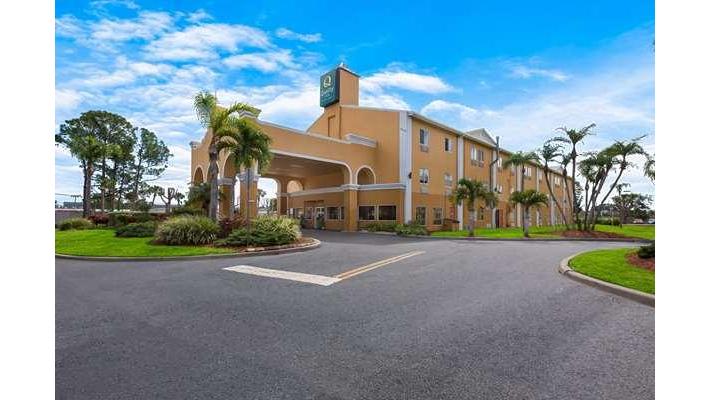 Quality Inn Sarasota I-75 | 5778 Clark Rd, Sarasota, FL 34233, USA | Phone: (941) 231-0573