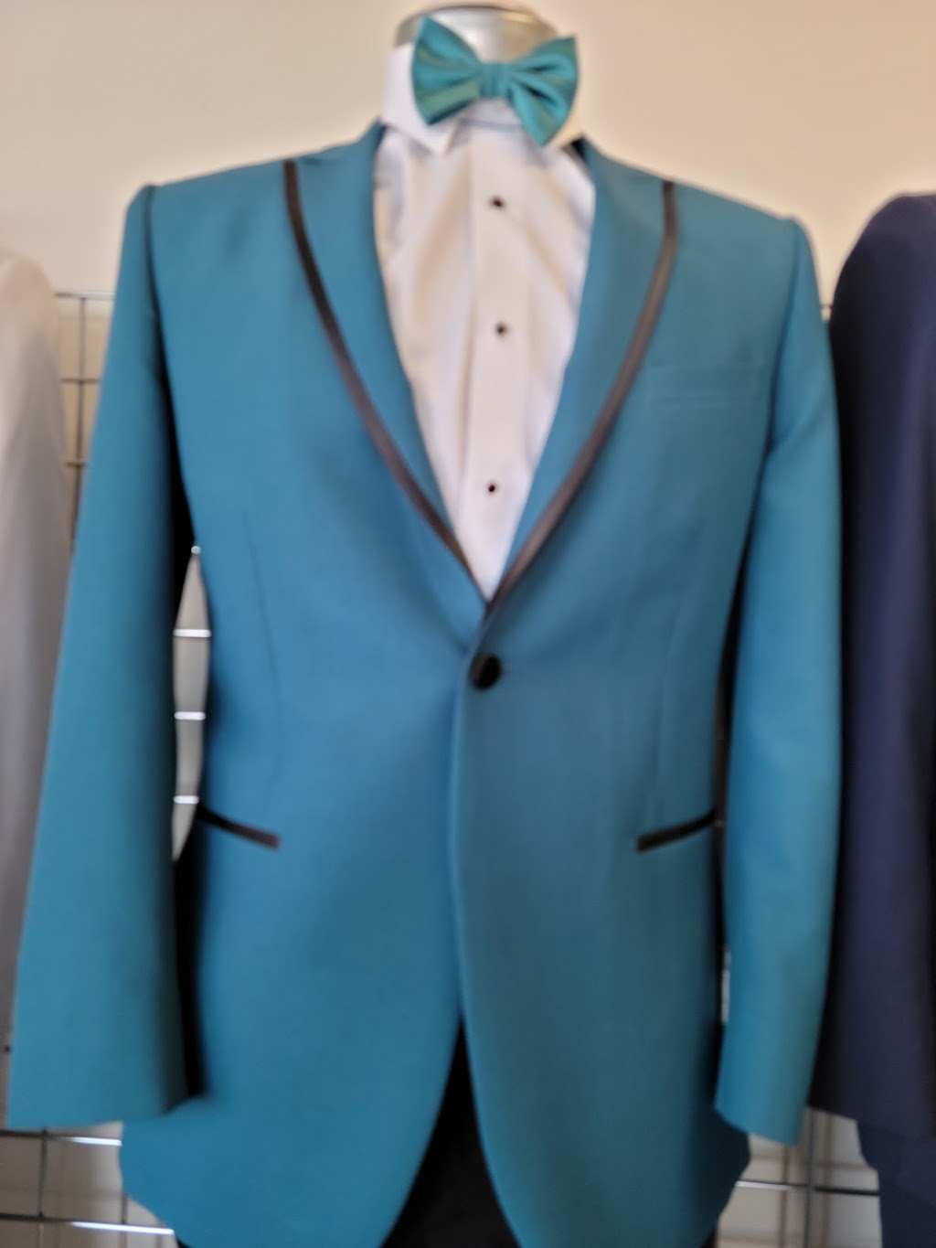 Cadillac Tuxedos | 6544 W Thomas Rd, Phoenix, AZ 85033, USA | Phone: (602) 472-0370