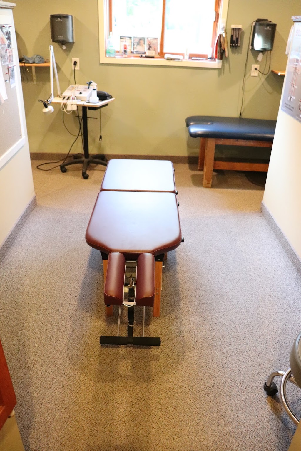 Hendricks Chiropractic | 202 Main St W, Milltown, WI 54858, USA | Phone: (715) 825-2873