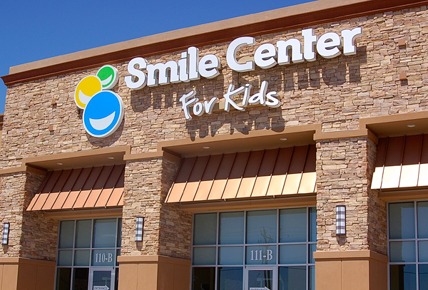 Smile Center for Kids | 1050 Sunland Park Dr b200, El Paso, TX 79922, USA | Phone: (915) 213-1200