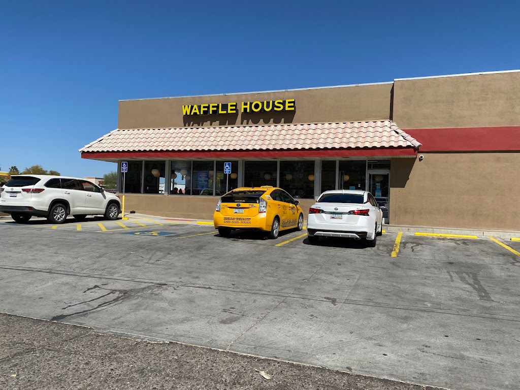 Waffle House | 1831 S Country Club Dr, Mesa, AZ 85210, USA | Phone: (480) 833-0005