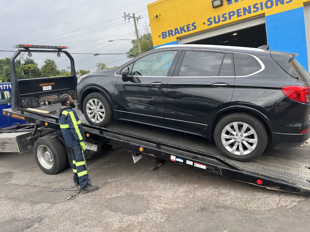 Access Point Towing | 13550 Fullerton Ave, Detroit, MI 48227, USA | Phone: (313) 595-1771