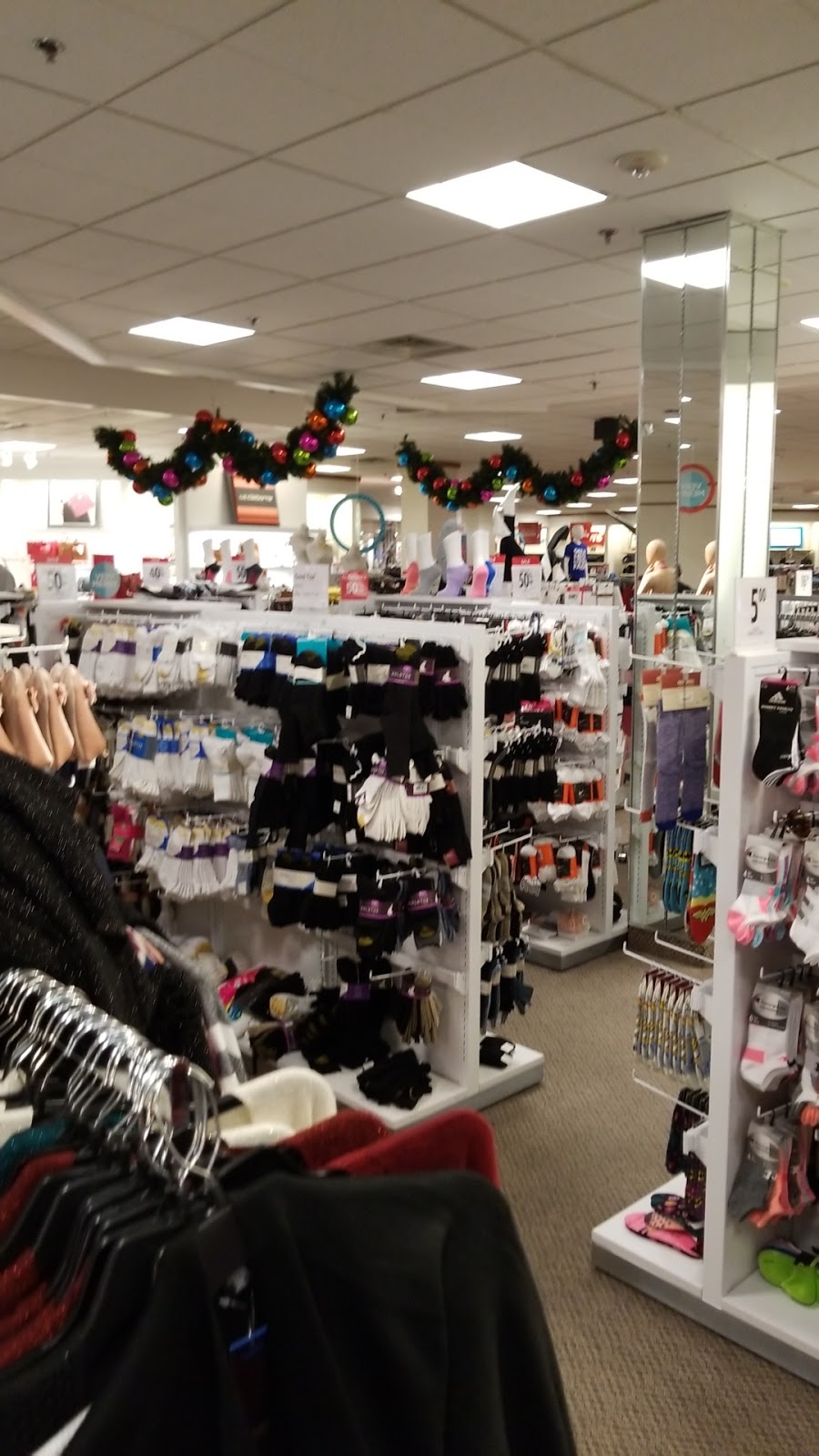 JCPenney | 6525 E Southern Ave, Mesa, AZ 85206, USA | Phone: (480) 832-0400