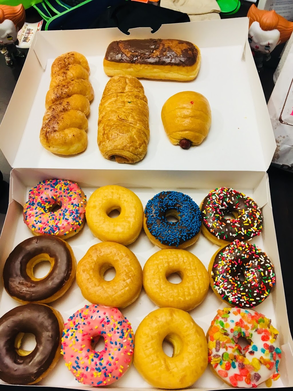 Donut Empire | 1033 E Howard Ln D, Austin, TX 78753, USA | Phone: (512) 252-7113