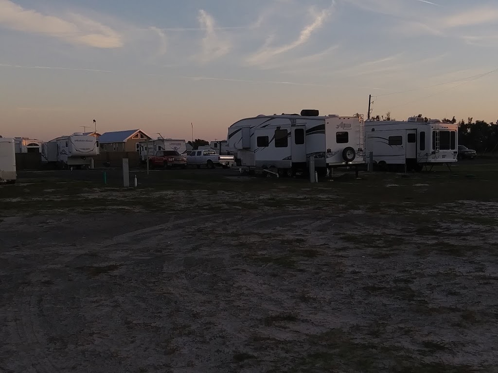 Crooked Oaks RV Park | 652 Banty Ln, Aransas Pass, TX 78336, USA | Phone: (361) 230-2296