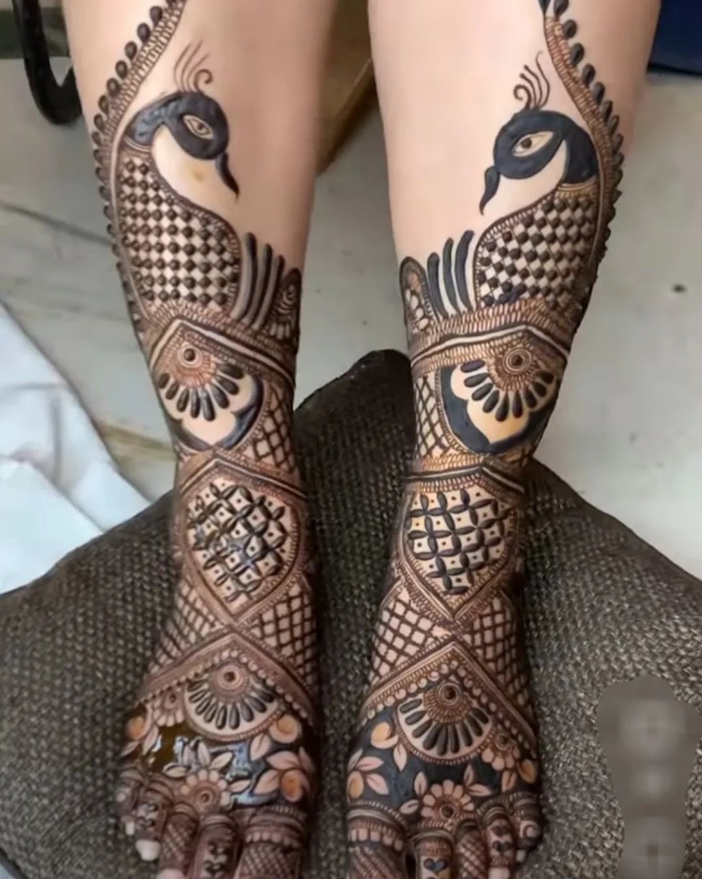 Shagun Mehndi Artist Lucknow | RW72+6M3, Kanpur - Lucknow Rd, Chander Nagar Market, Chander Nagar, Alambagh, Lucknow, Uttar Pradesh 226005, India | Phone: 088969 69974