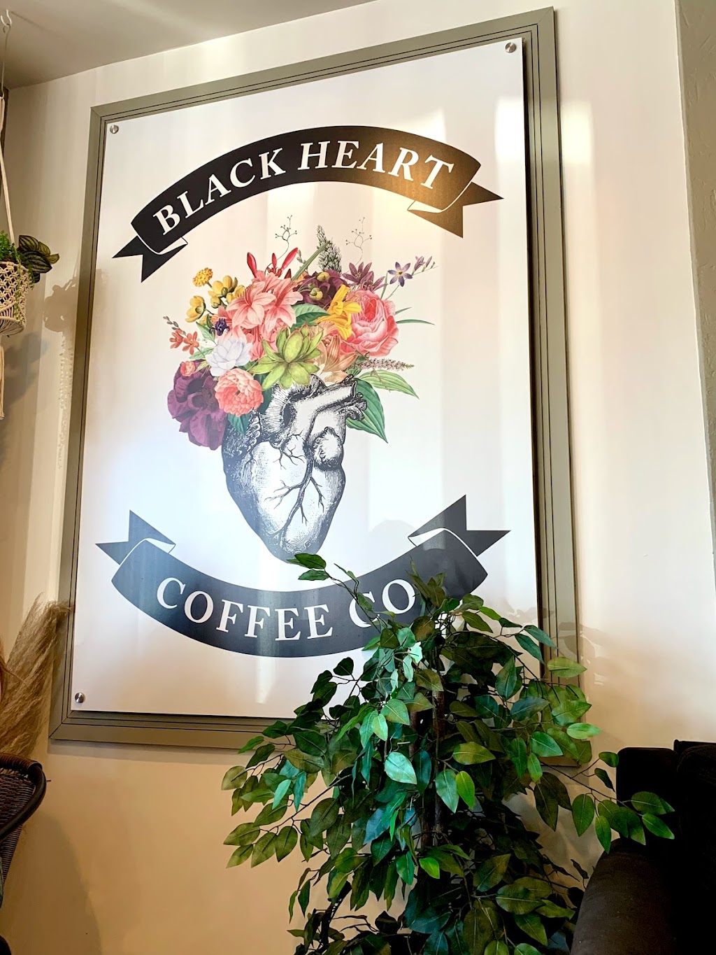 Black Heart Coffee Co. | 7135 Balboa Blvd, Los Angeles, CA 91406, USA | Phone: (818) 285-8740