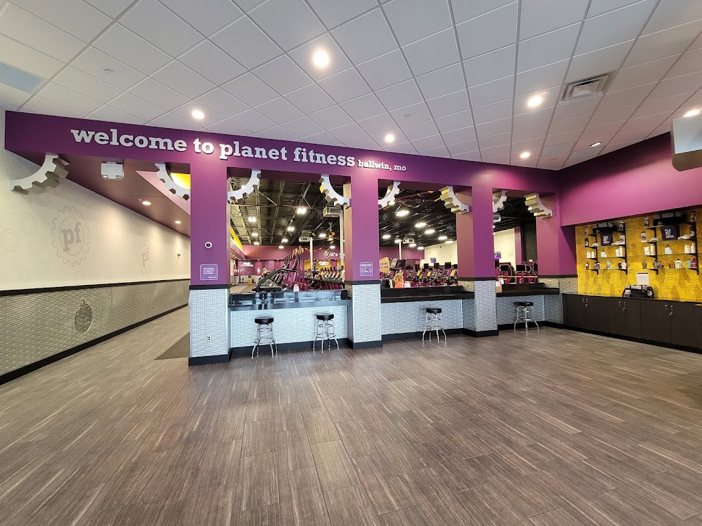 Planet Fitness | 14890 Manchester Rd, Ballwin, MO 63011, USA | Phone: (636) 438-5091