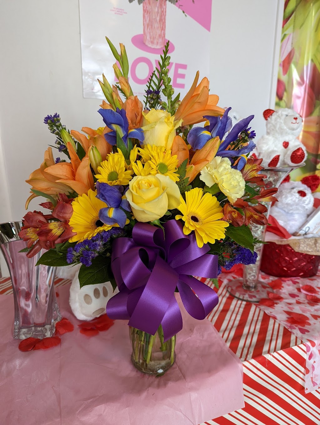 Belinda Florist | 3240 Tidewater Dr, Norfolk, VA 23509, USA | Phone: (757) 724-2199