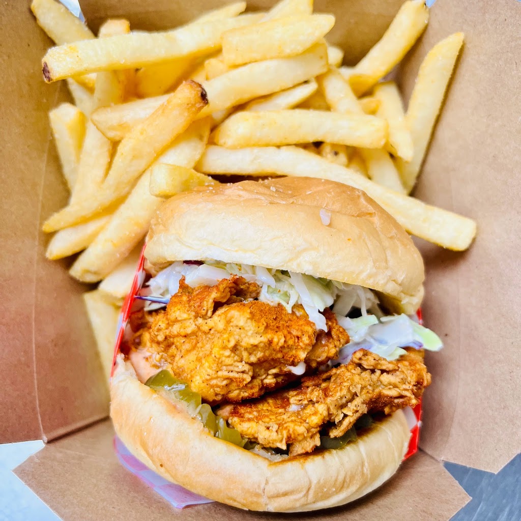 Kickin Hot Chicken | 5777 E La Palma Ave, Anaheim, CA 92807, USA | Phone: (714) 701-9511