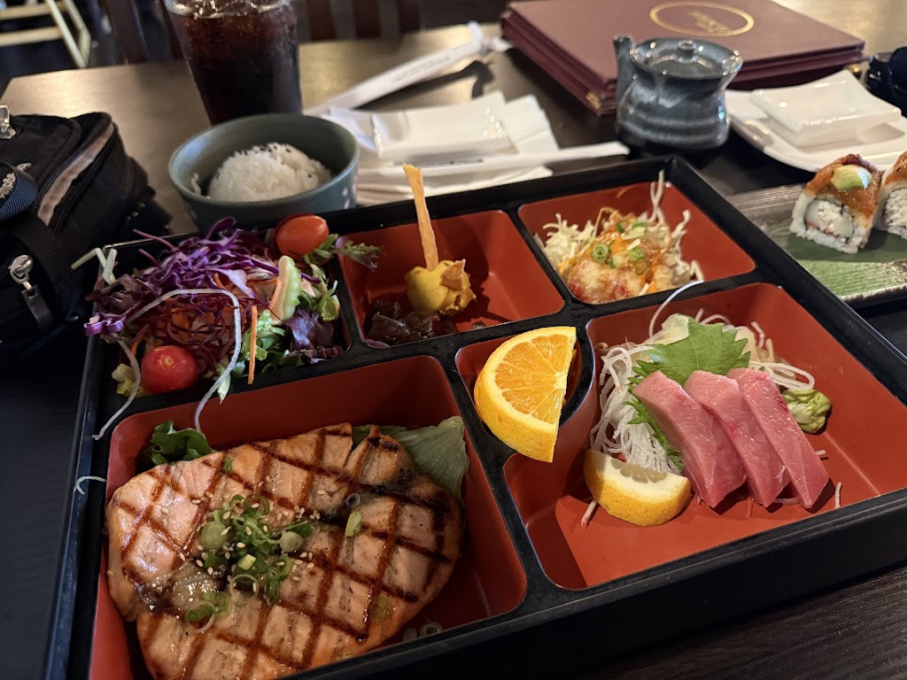 Huku Japanese Bistro | 417 Mace Blvd D, Davis, CA 95618, USA | Phone: (530) 750-0858