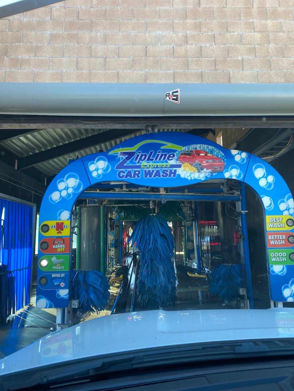 Zipline Express car wash | 16270 Gardner Ave, Riverside, CA 92504, USA | Phone: (714) 394-1906