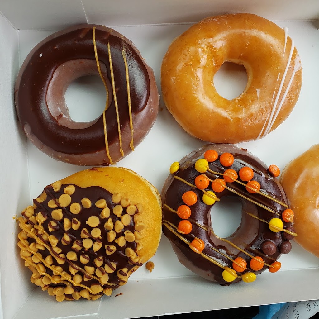 Krispy Kreme | 10880 W Florissant Ave, St. Louis, MO 63136, USA | Phone: (314) 521-5515