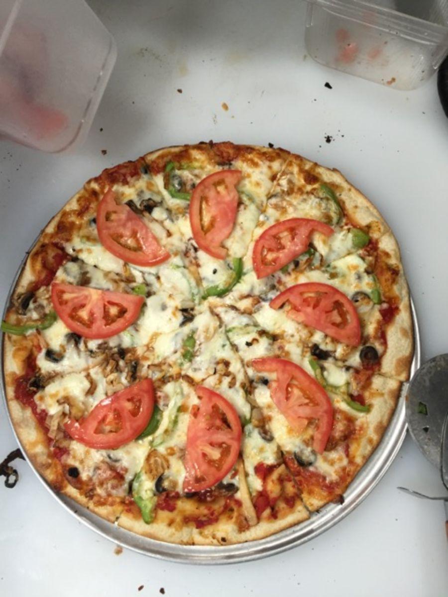 Chico Pizza & Chicken | 2165 Erlands Point Rd NW, Bremerton, WA 98312, USA | Phone: (360) 550-4041