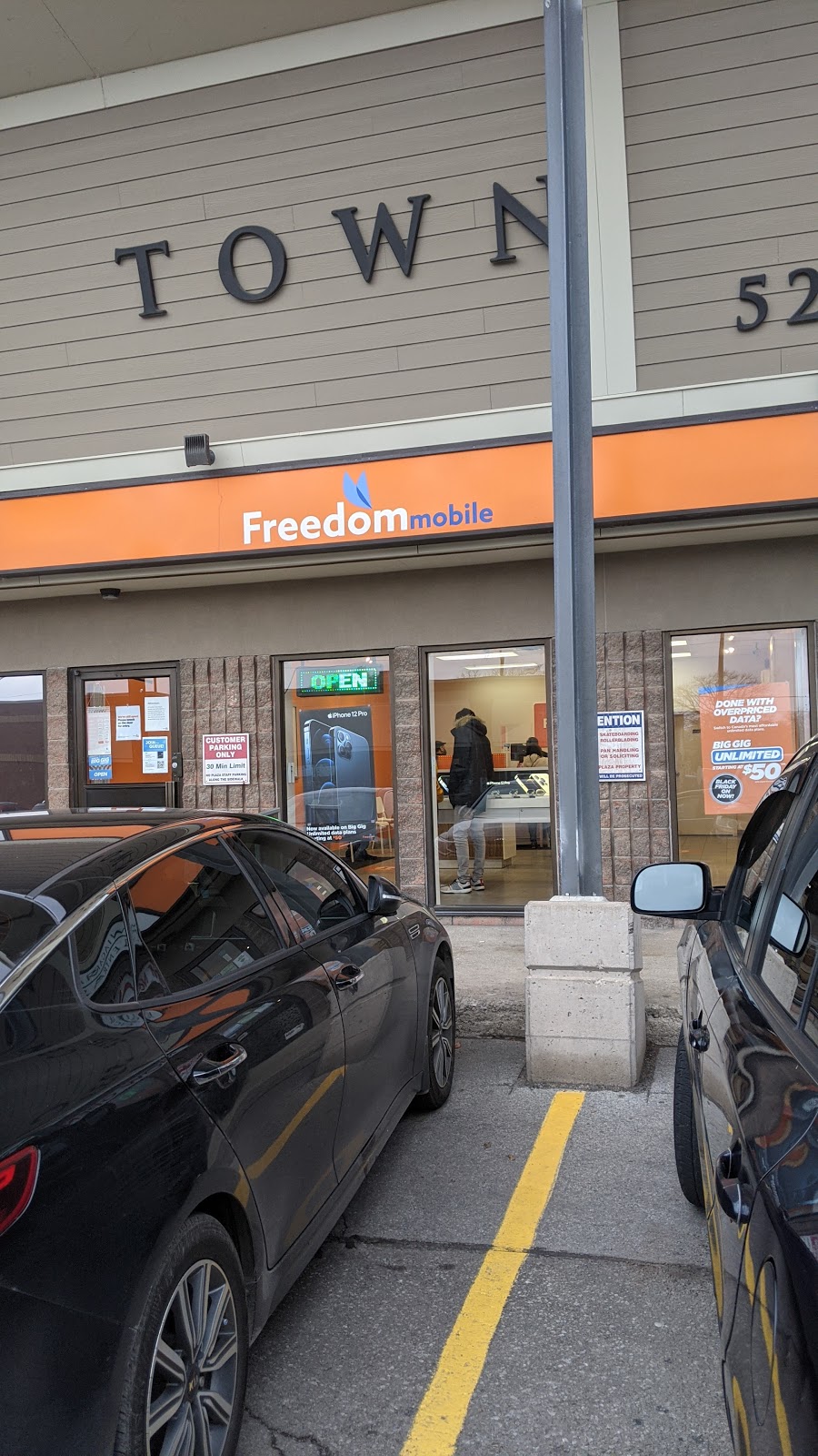 Freedom Mobile | 5233 Stanley Ave Unit 6, Niagara Falls, ON L2E 7C2, Canada | Phone: (905) 358-5885