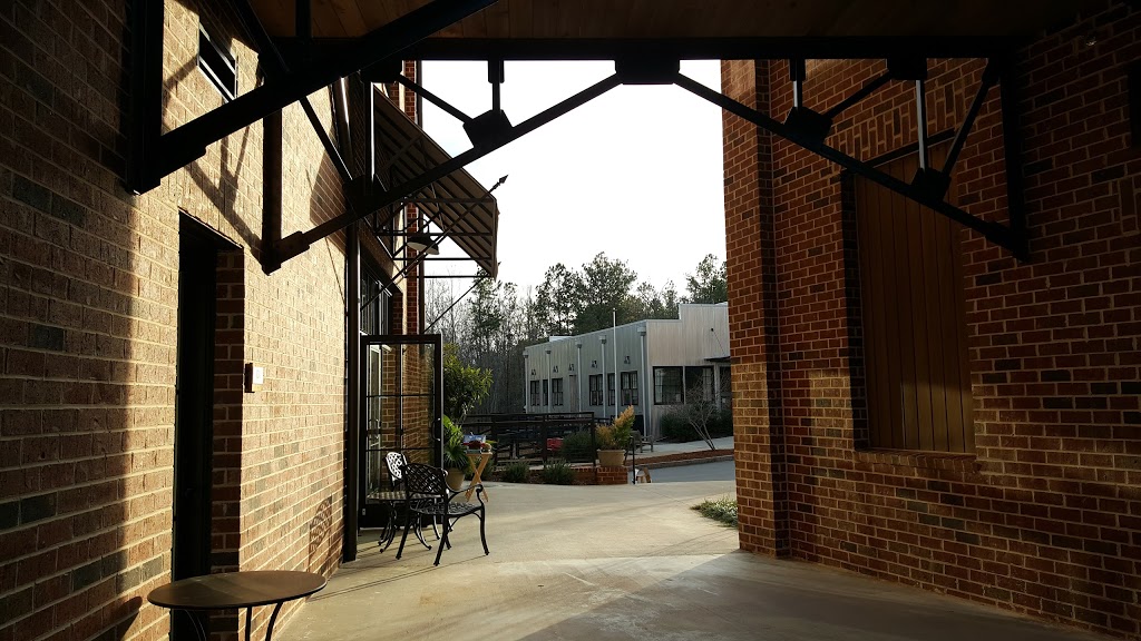 Gainey Hall + Gallery | 10640 Serenbe Ln, Chattahoochee Hills, GA 30268, USA | Phone: (770) 463-2610