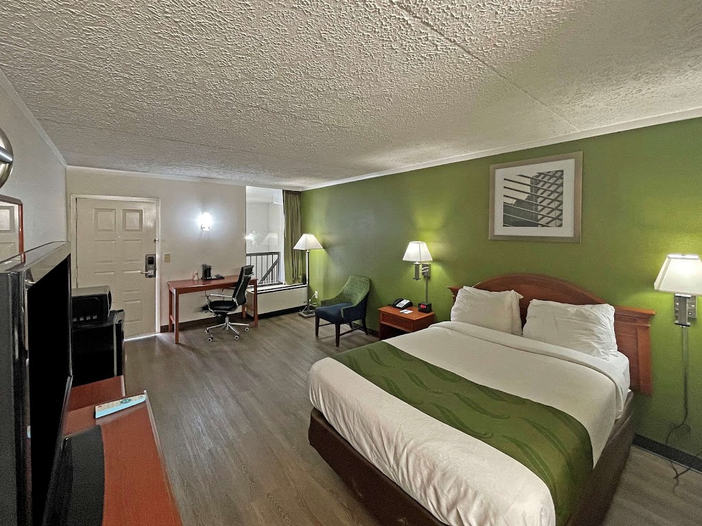 Quality Inn - Roxboro South | 906 Durham Rd, Roxboro, NC 27573, USA | Phone: (336) 599-3800