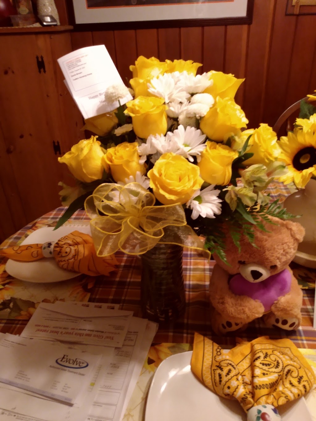 Yadkin Flower & Gift | 5107 US-601, Yadkinville, NC 27055, USA | Phone: (336) 679-3434