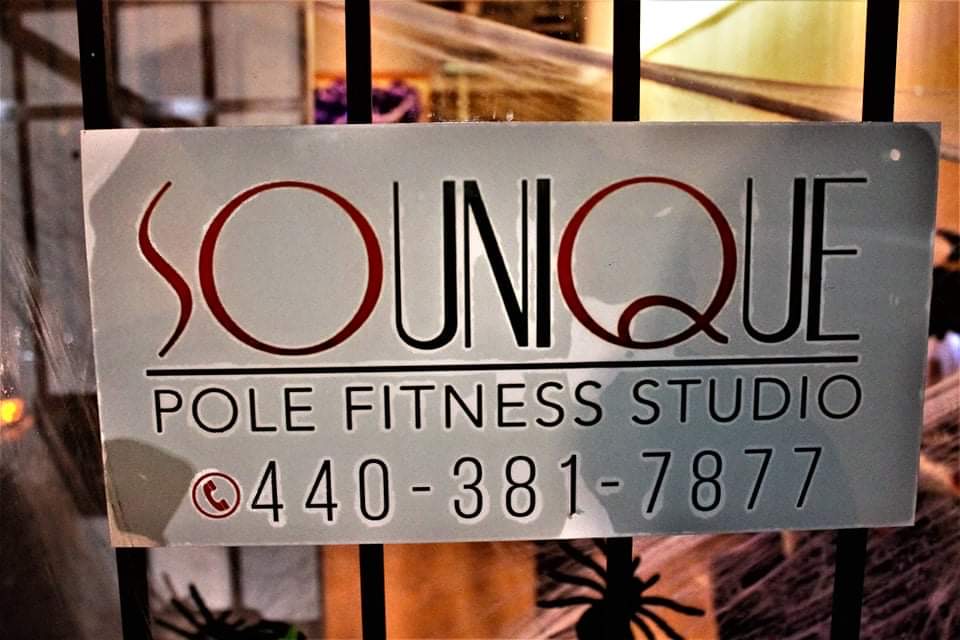 SoUnique Pole Fitness Studio | 3829 Lee Rd, Cleveland, OH 44128, USA | Phone: (440) 381-7877