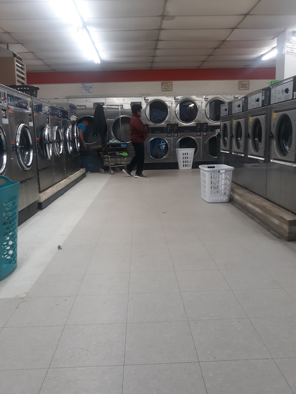 Norge Village Coin Laundry | 609 E Parrish Dr, Benson, NC 27504, USA | Phone: (919) 894-3045