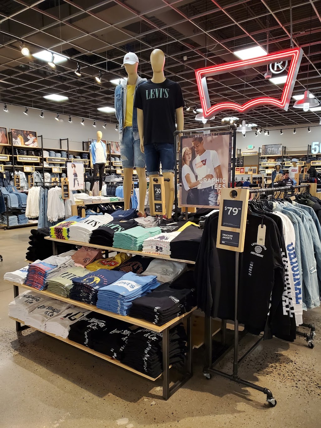 Levis Outlet Store | 14500 W Colfax Ave #410, Lakewood, CO 80401, USA | Phone: (303) 278-1354