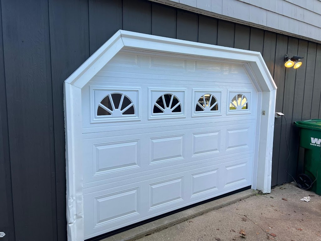 Panny Way Garage Door | 250 Bailey St, Canton, MA 02021, USA | Phone: (781) 291-4632