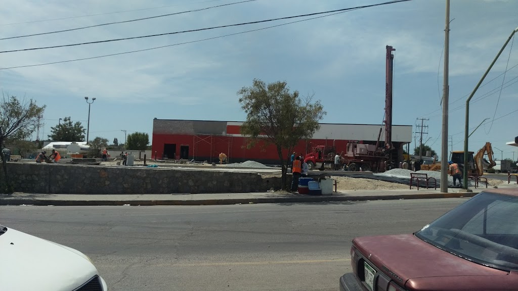 AutoZone Refacciones, Eje Vial Juan Gabriel 5446, Col. Jarudo del Norte