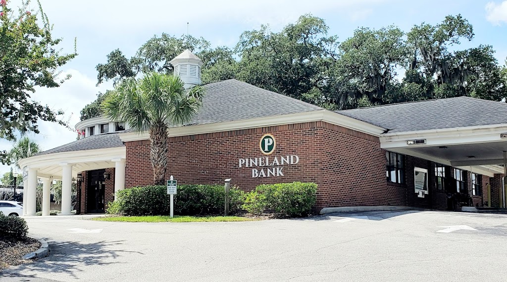 Pineland Bank of Fernandina | 715 Centre St, Fernandina Beach, FL 32034, USA | Phone: (904) 261-8233