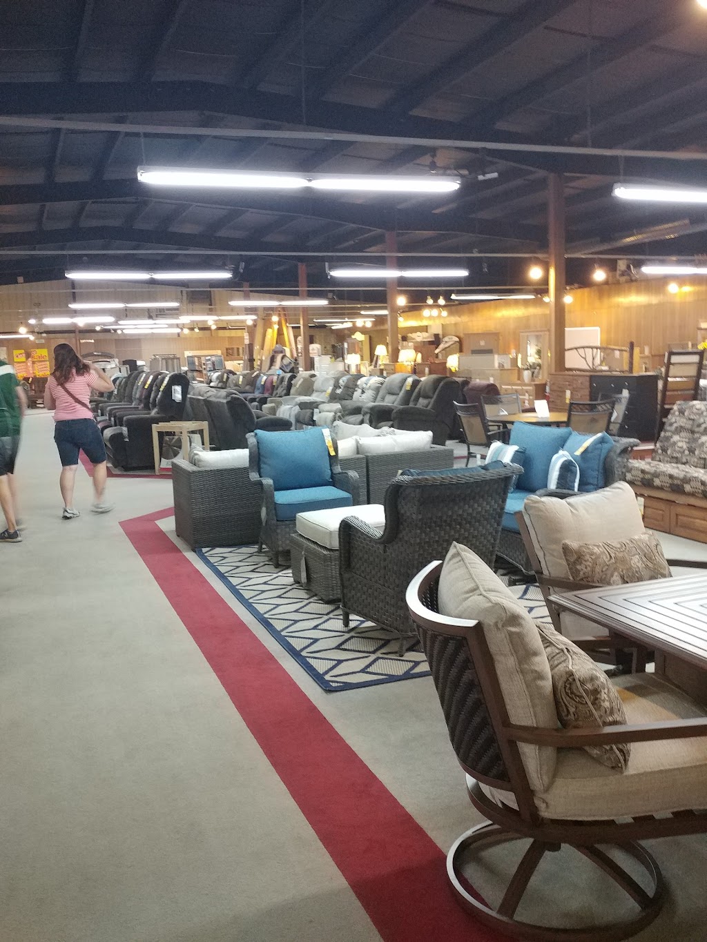 Parlins Home Furnishings | 1954 E Chicago Rd, Sturgis, MI 49091, USA | Phone: (269) 651-2240