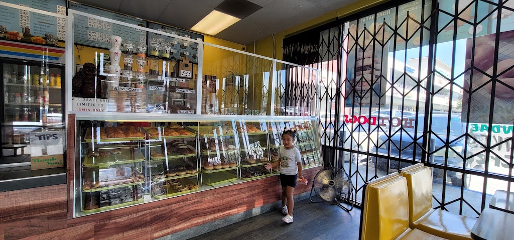 Rose Donuts And Ice Cream | 917 N La Brea Ave #2207, Inglewood, CA 90302, USA | Phone: (424) 541-7000