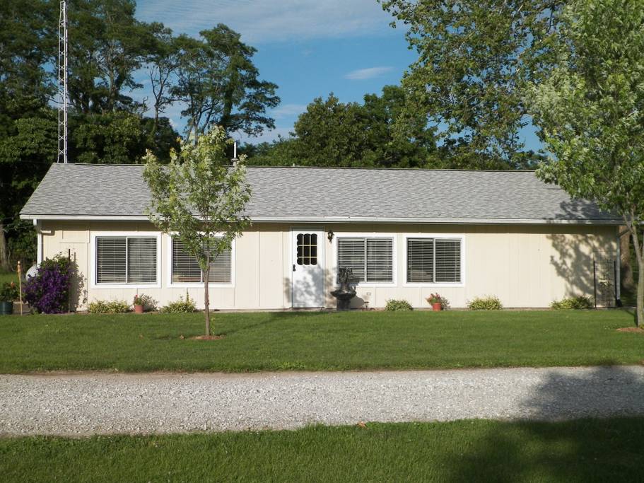 The Campground House | Suhling Rd, Carlinville, IL 62626, USA | Phone: (217) 899-8079