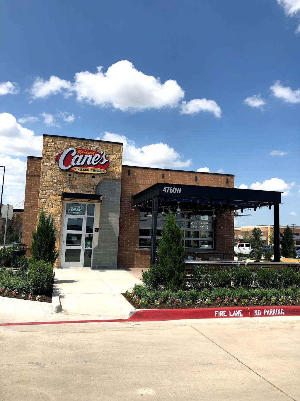 Raising Canes Chicken Fingers | 4760 W University Dr, Prosper, TX 75078 | Phone: (972) 433-1350