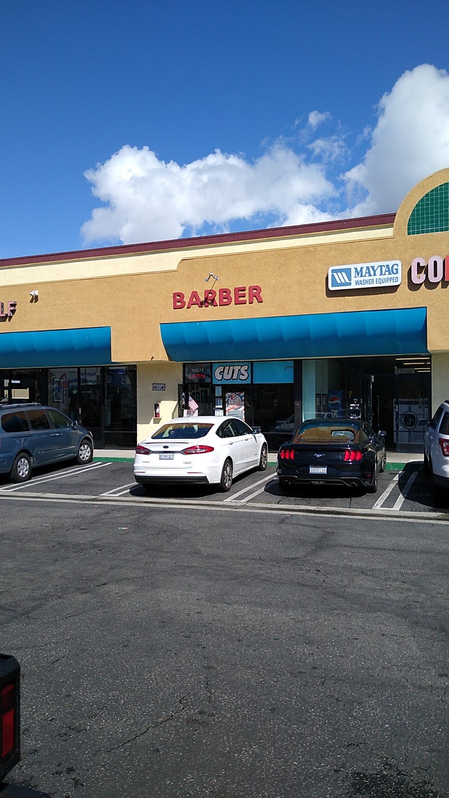 Luckys Barbershop | 19072 Beach Blvd, Huntington Beach, CA 92648, USA | Phone: (714) 962-3900