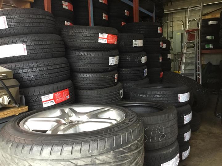 Sahara Tire Shop | 65 E Sauk Trail, South Chicago Heights, IL 60411, USA | Phone: (773) 780-8928