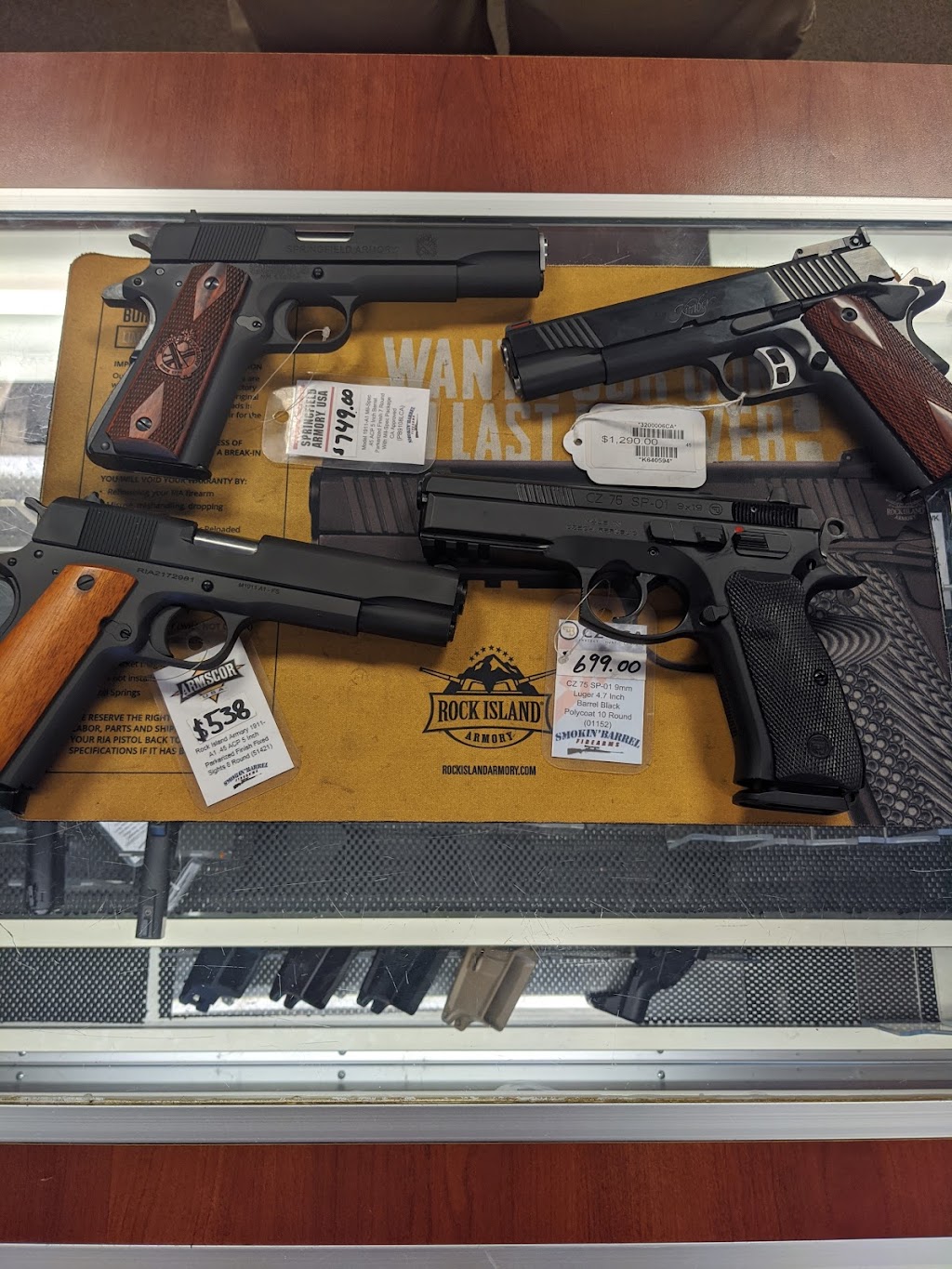 Smokin Barrel Firearms | 3222 N Demaree St, Visalia, CA 93291, USA | Phone: (559) 625-5855