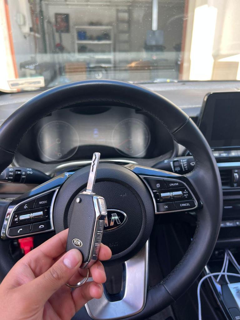 Yale KeyExpress | 21542 N John Wayne Pkwy, Maricopa, AZ 85139, USA | Phone: (520) 201-2198