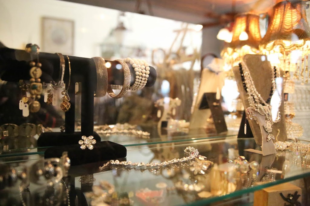 Tomorrows Heirlooms | 49 Main St, Sutter Creek, CA 95685, USA | Phone: (209) 267-5505