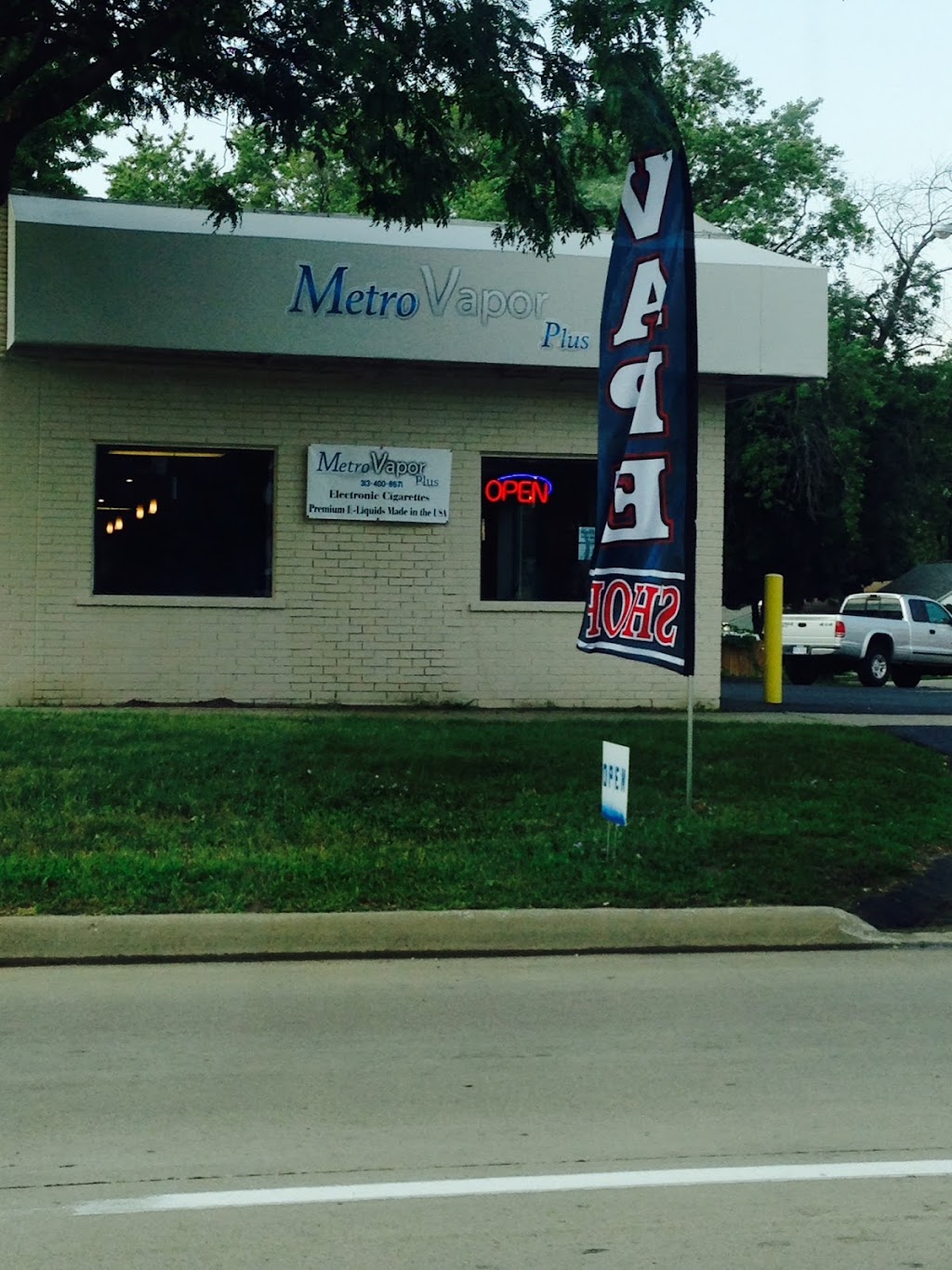 Metro Vapor Plus | 18614 Ecorse Rd, Allen Park, MI 48101, USA | Phone: (313) 400-8671