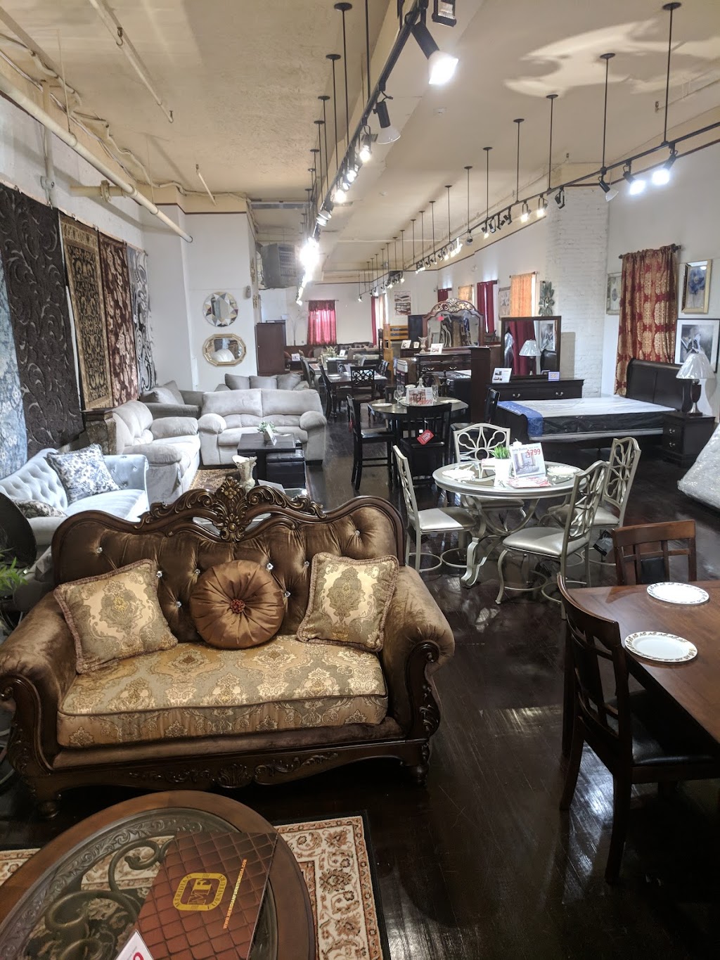 Bella Studios Discount Furniture | 150 Main St, Hempstead, NY 11550, USA | Phone: (516) 280-7540