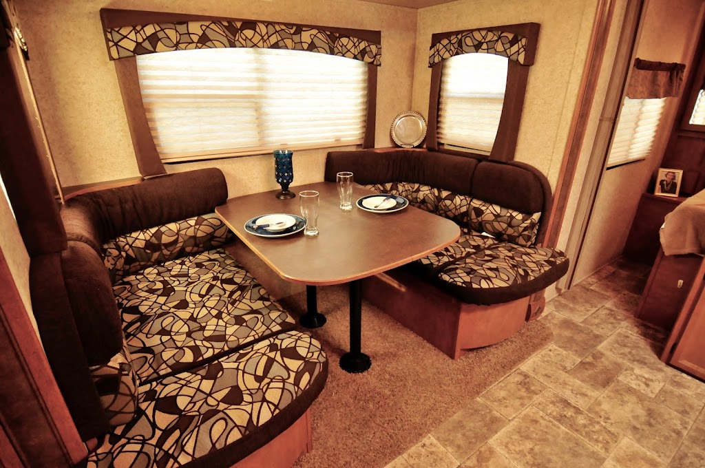 Best Value RV | 11505 US-380, Krum, TX 76249, USA | Phone: (866) 724-2378