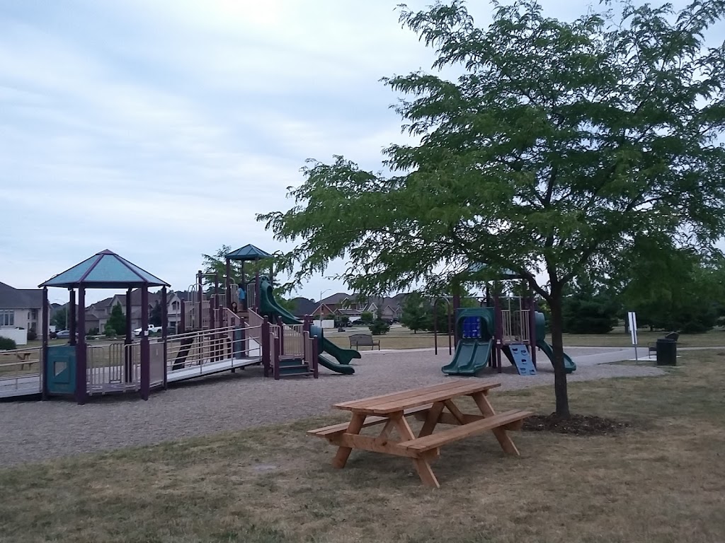 St. Clair Shores Park | 200 Amy Croft Dr, Windsor, ON N9K 1E7, Canada | Phone: (519) 728-2488