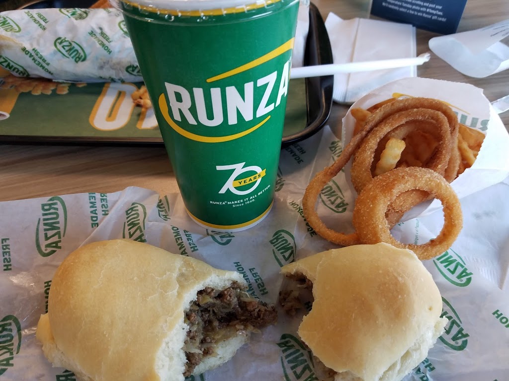 Runza Restaurant | 816 Galvin Rd S, Bellevue, NE 68005, USA | Phone: (402) 292-0267