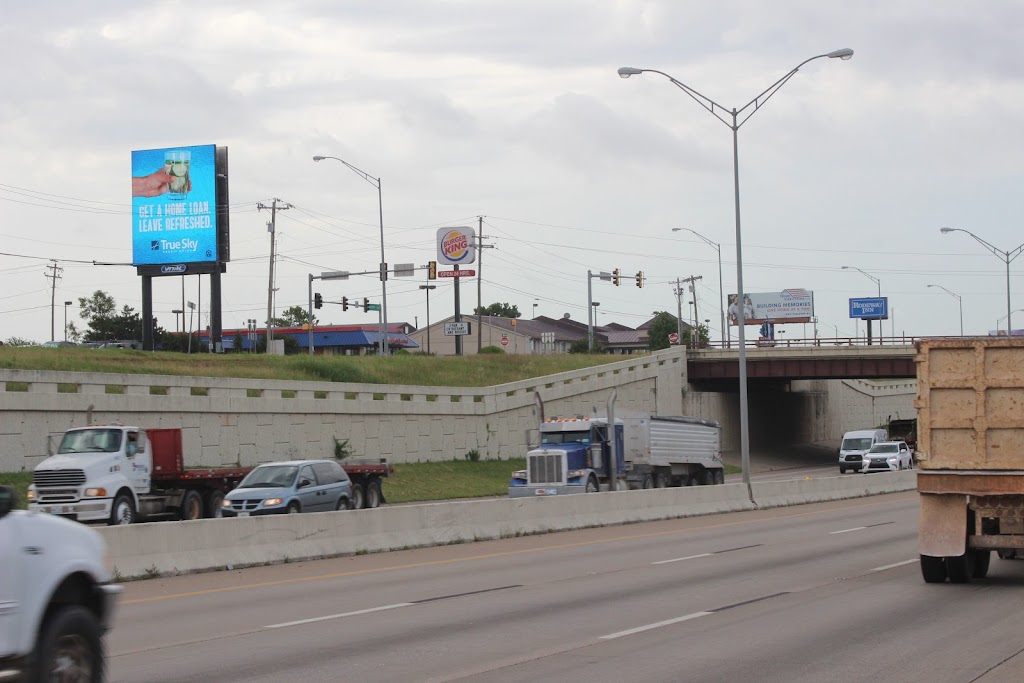 Vital Outdoor Advertising | 2524 N Broadway, Edmond, OK 73034, USA | Phone: (405) 844-7446