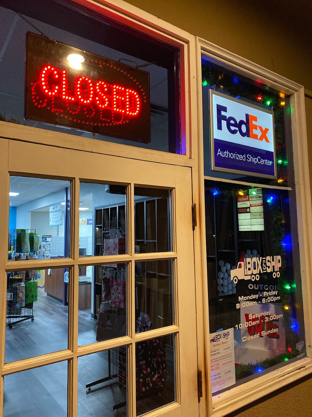 Box & Ship, a PackageHub Business Center | 4455 Camp Bowie Blvd #114, Fort Worth, TX 76107, USA | Phone: (817) 377-8754