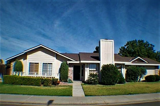 Dennis Horton with Vylla Home | 3516 Oakdale Avenue Suite #B, Modesto, CA 95357, USA | Phone: (209) 402-6116