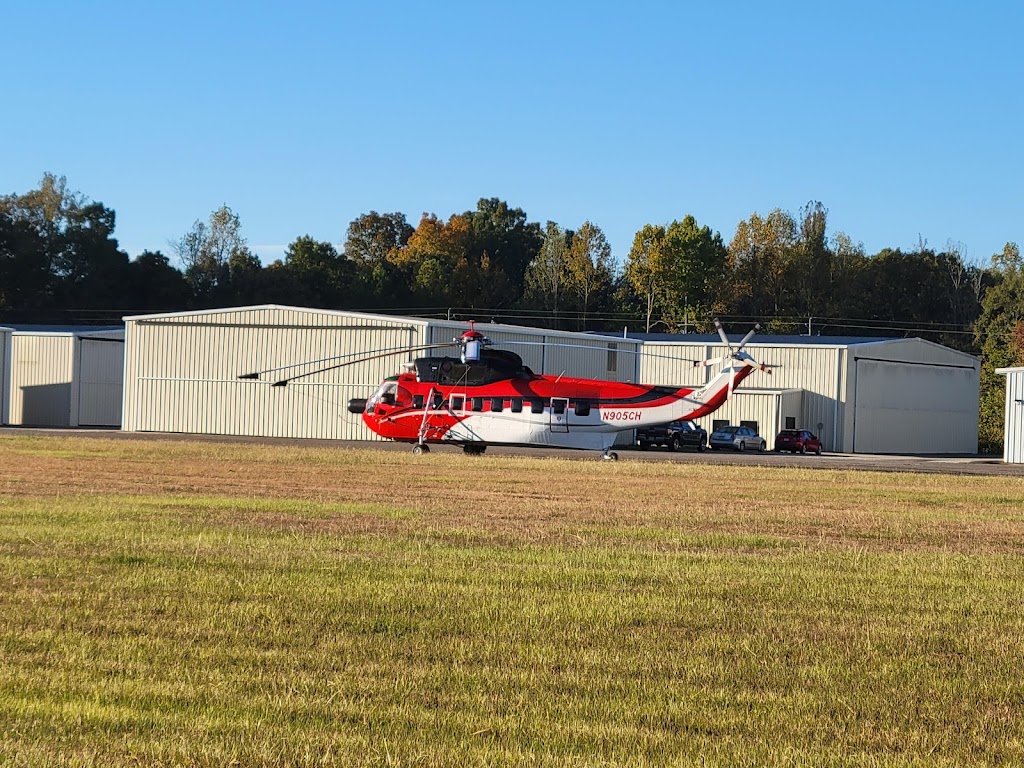 Newnan Coweta County Airport CCO | 189-199 Airport Rd, Newnan, GA 30263, USA | Phone: (770) 254-8102