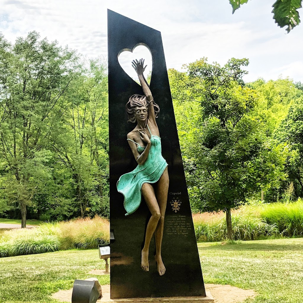 Pyramid Hill Sculpture Park & Museum | 1763 Hamilton Cleves Rd, Hamilton, OH 45013, USA | Phone: (513) 868-1234