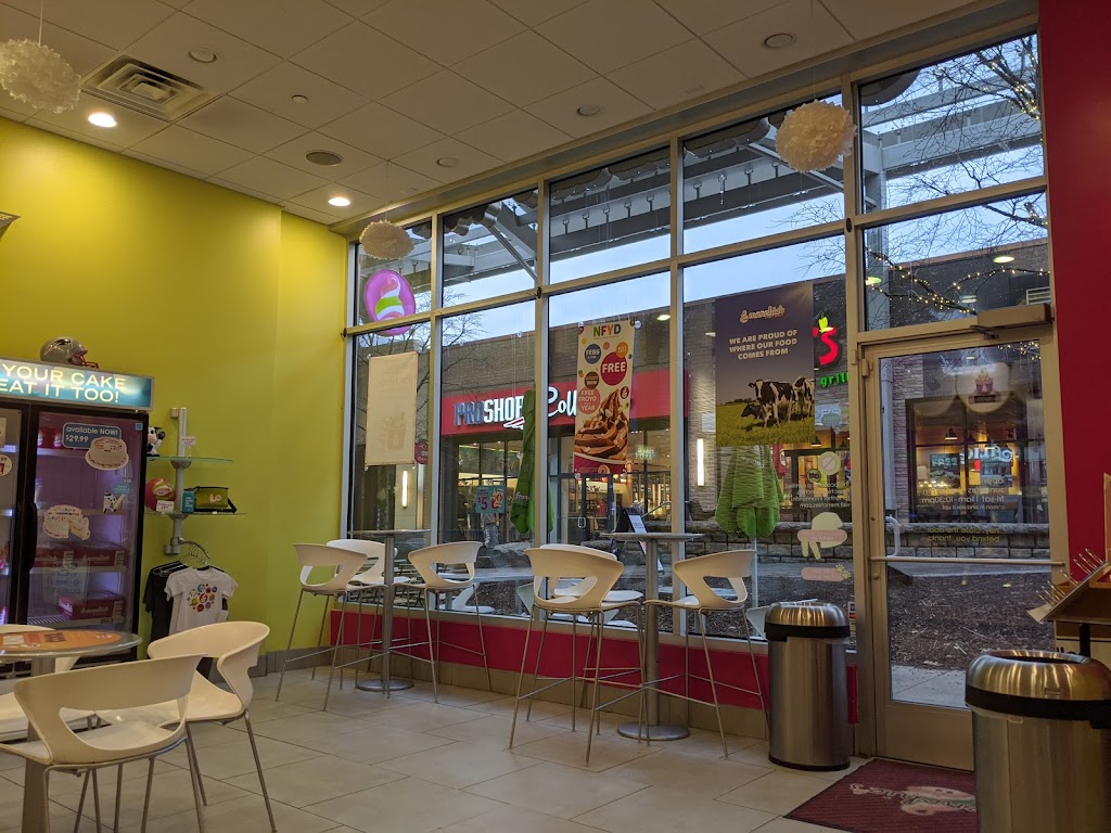 Menchies Frozen Yogurt | 268 Patriot Pl, Foxborough, MA 02035, USA | Phone: (508) 543-8000