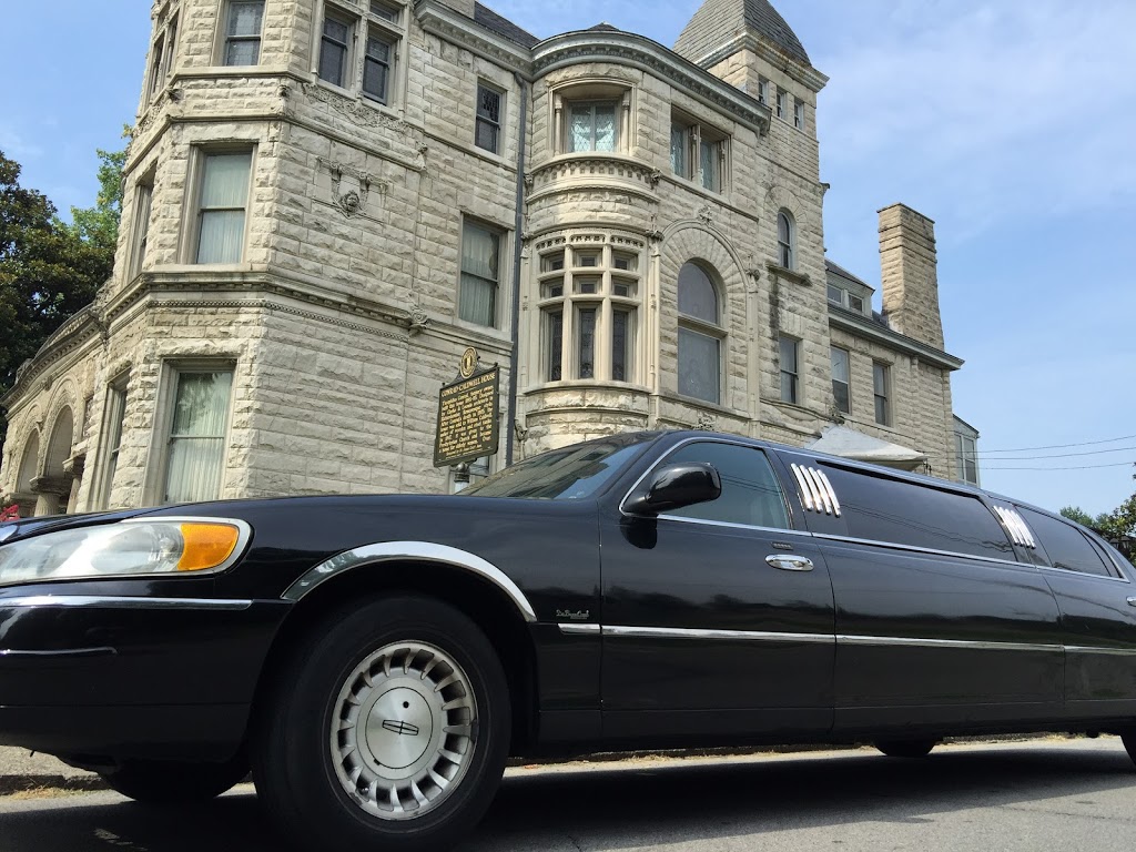 2 Vets And A Limo | 134 Outer Loop #100, Louisville, KY 40214, USA | Phone: (502) 835-2838