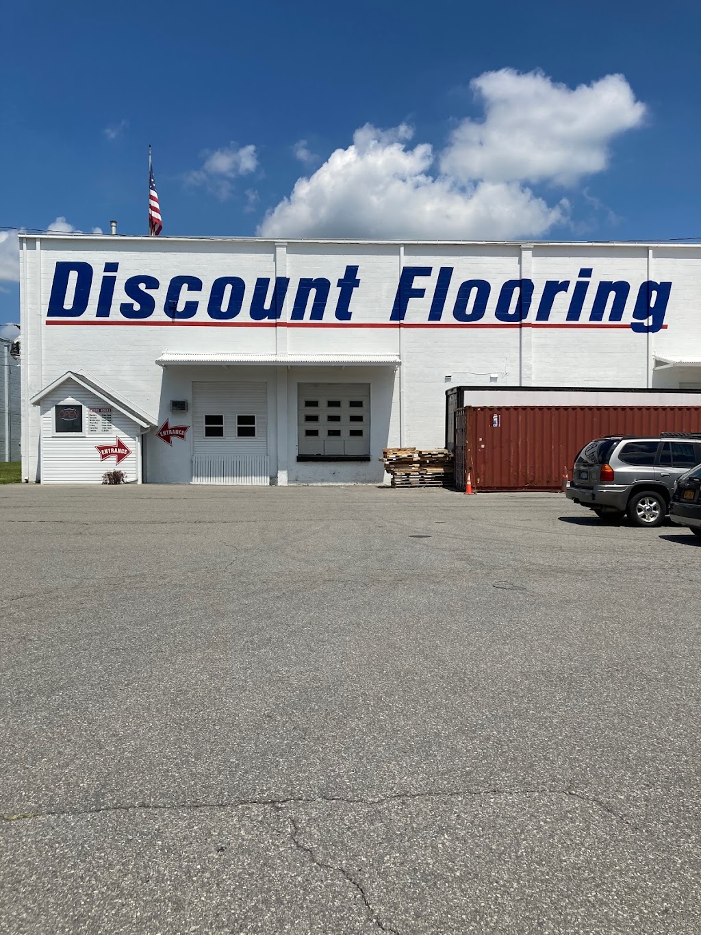 Discount Flooring Supermart | 45 Industrial Park Rd, Albany, NY 12206, USA | Phone: (518) 459-0200